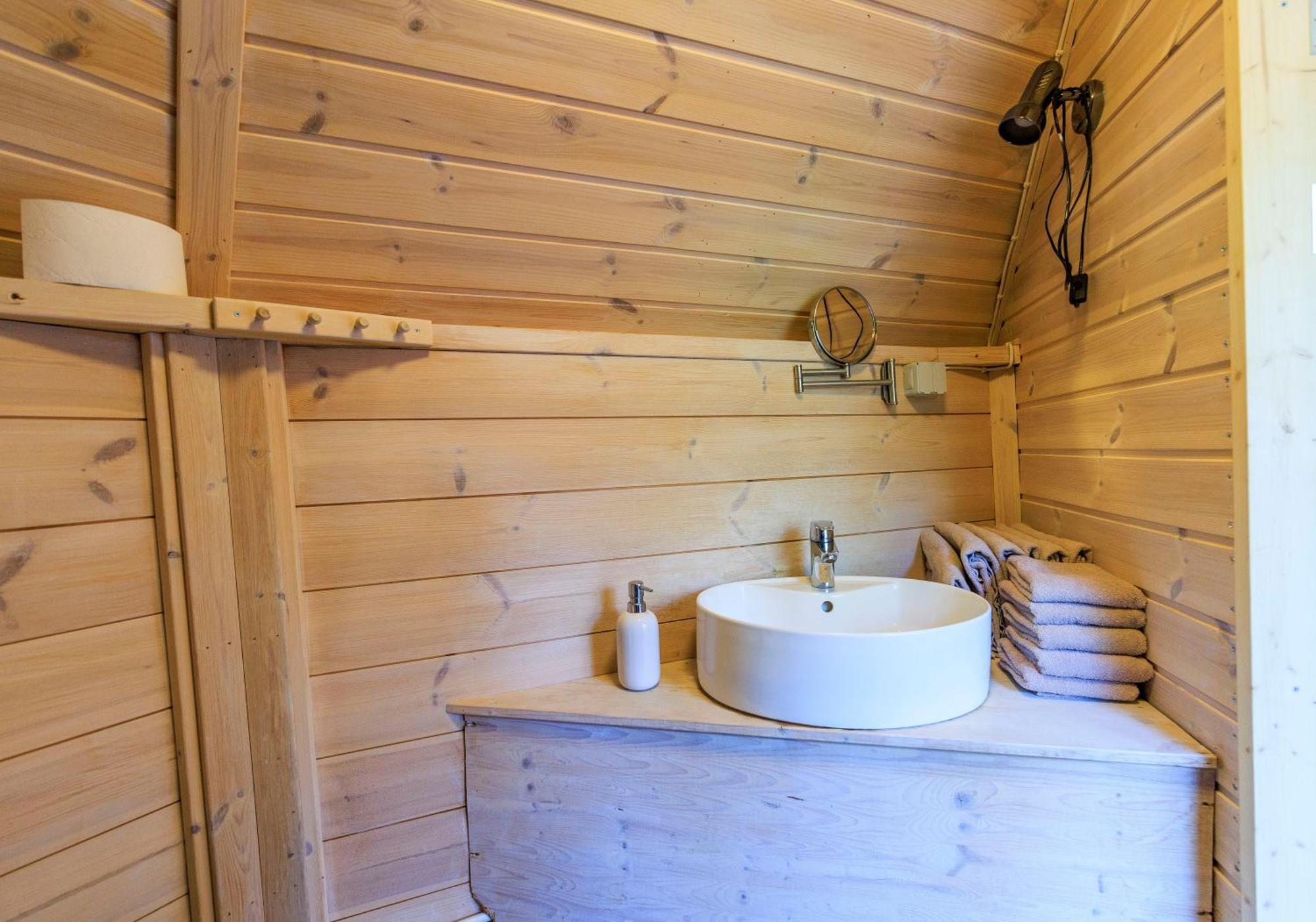 Reiu Holiday Centre Paikuse エクステリア 写真
